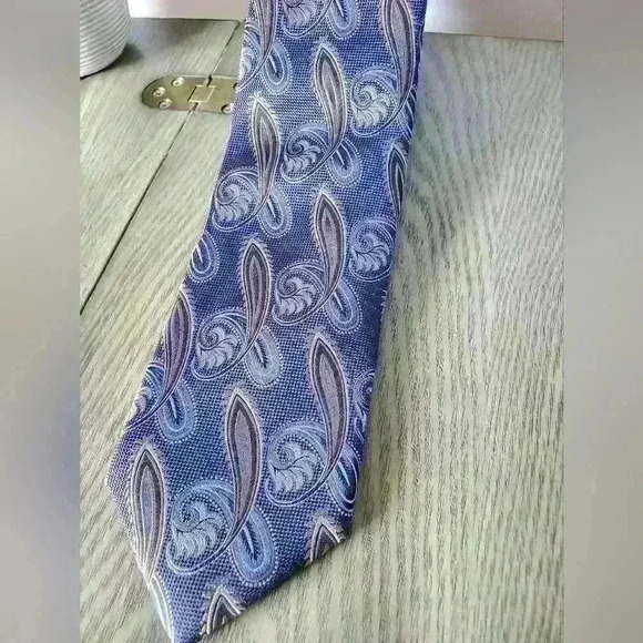 PERRY ELLIS NWT 100%  silk neck tie - Picture 3 of 7